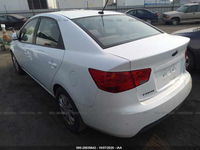 Photo 2 VIN: KNAFU4A20B5416901 - KIA FORTE 