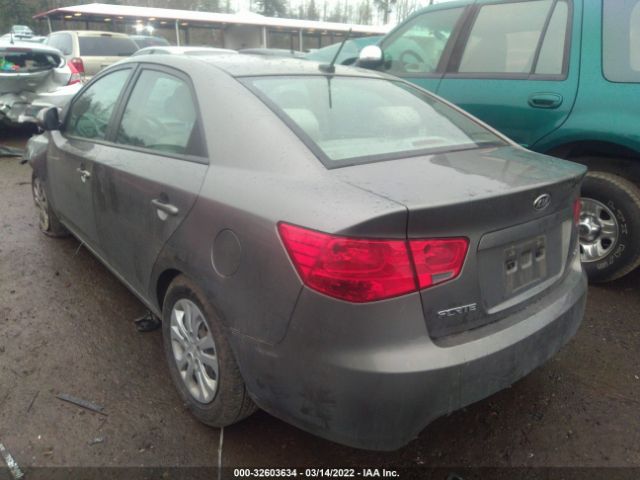 Photo 2 VIN: KNAFU4A20B5460106 - KIA FORTE 