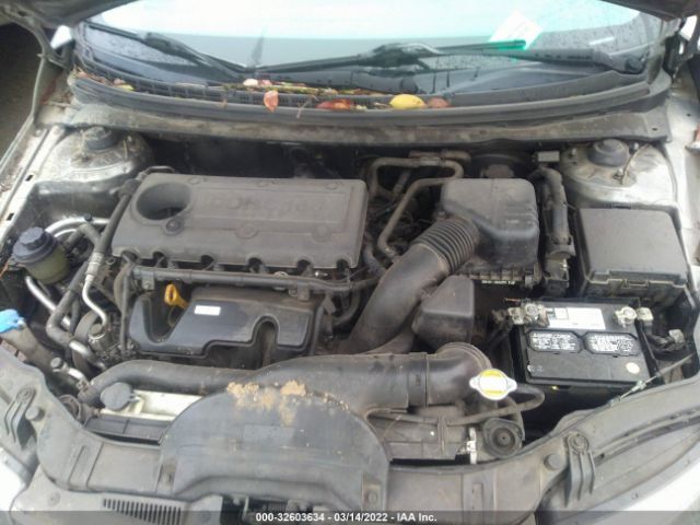 Photo 9 VIN: KNAFU4A20B5460106 - KIA FORTE 