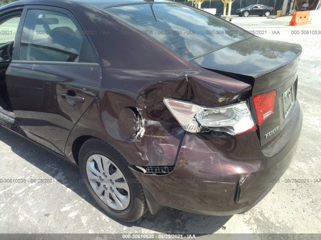 Photo 5 VIN: KNAFU4A20B5461031 - KIA FORTE 