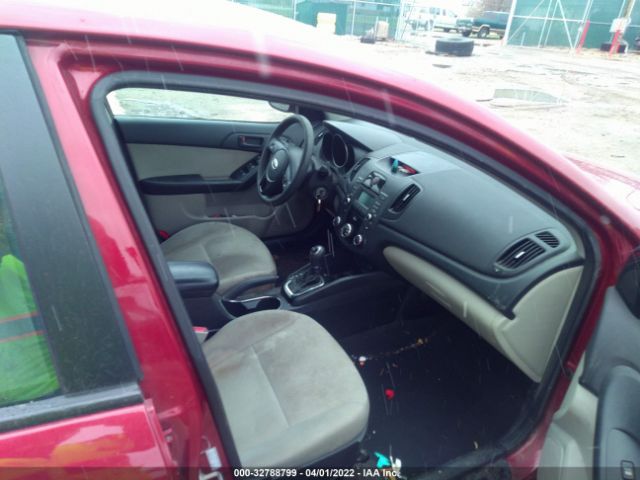 Photo 4 VIN: KNAFU4A20B5462941 - KIA FORTE 