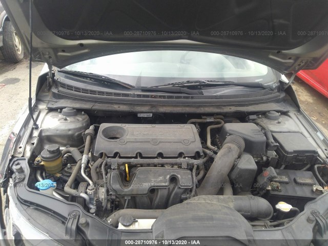 Photo 9 VIN: KNAFU4A20B5464902 - KIA FORTE 