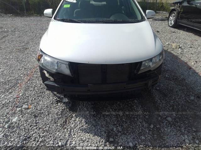 Photo 5 VIN: KNAFU4A20B5887124 - KIA FORTE 