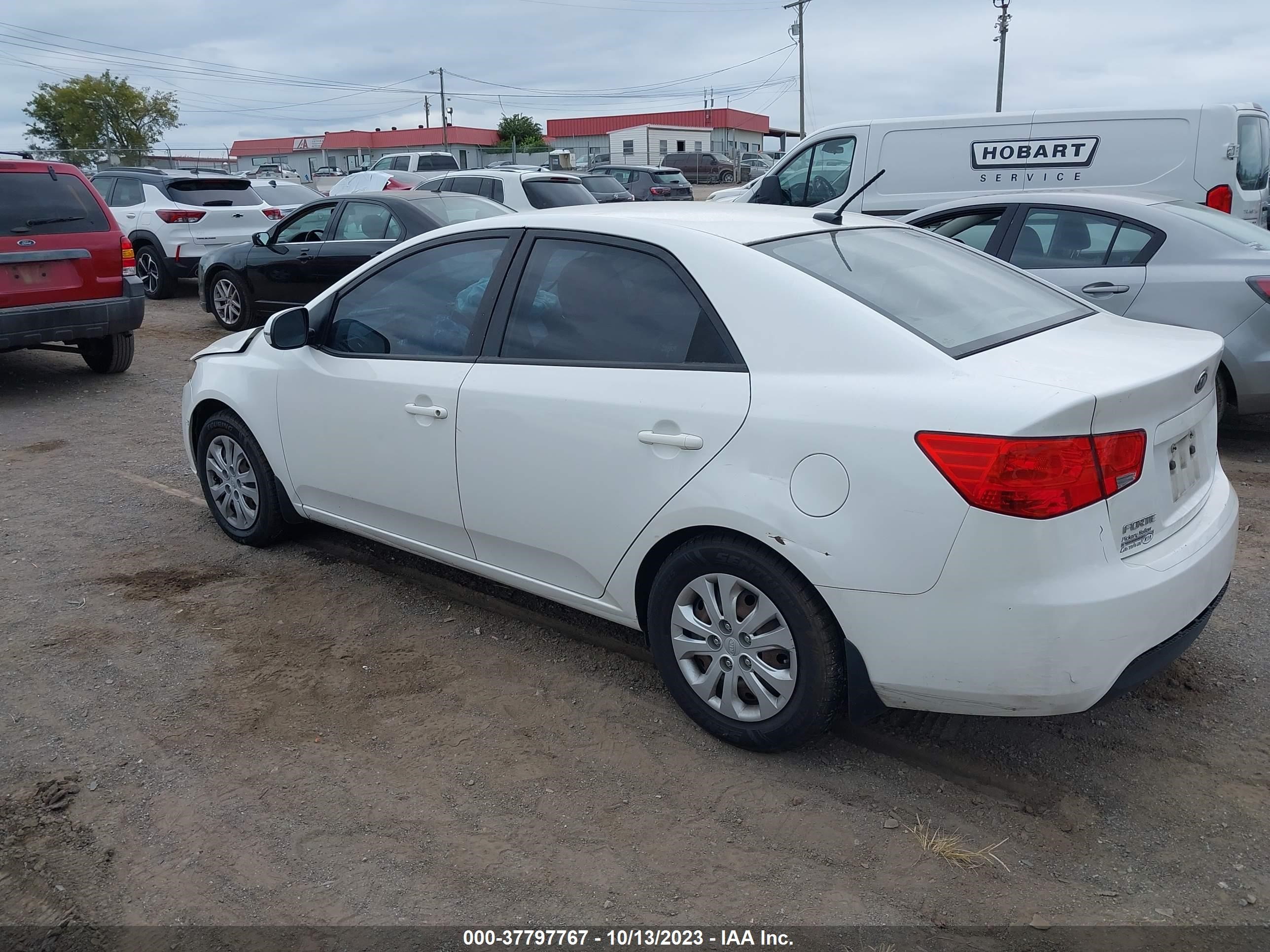 Photo 2 VIN: KNAFU4A20C5603167 - KIA FORTE 