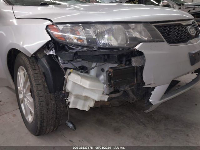 Photo 5 VIN: KNAFU4A20C5633429 - KIA FORTE 