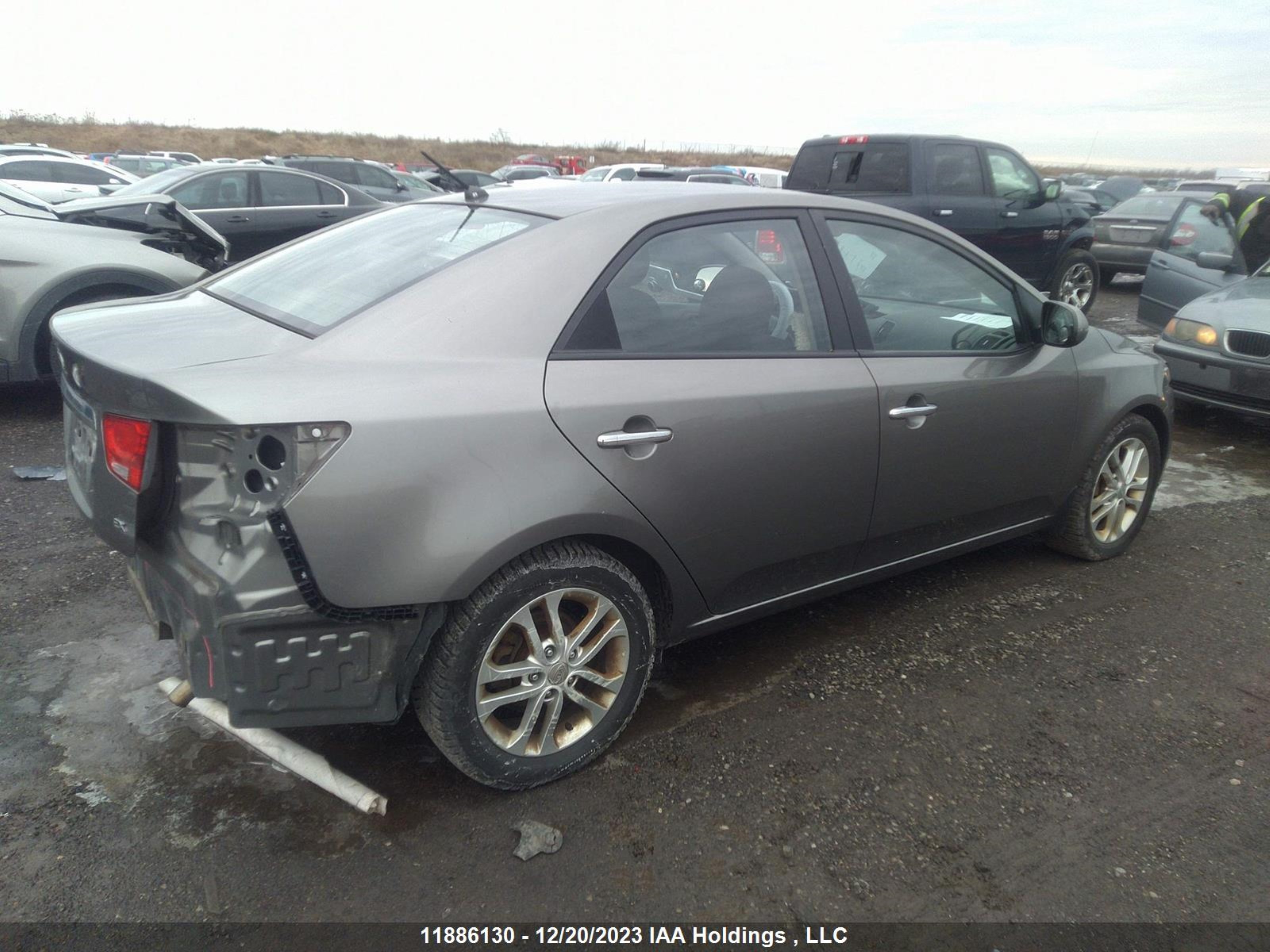 Photo 3 VIN: KNAFU4A20C5634273 - KIA FORTE 