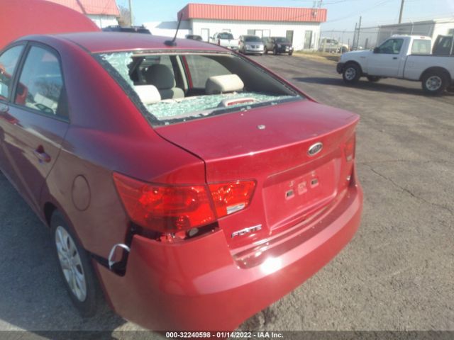 Photo 5 VIN: KNAFU4A20D5682888 - KIA FORTE 