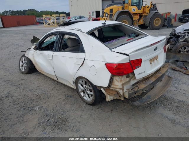 Photo 2 VIN: KNAFU4A20D5700872 - KIA FORTE 