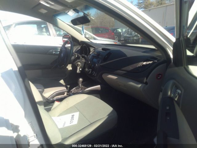 Photo 4 VIN: KNAFU4A20D5709538 - KIA FORTE 