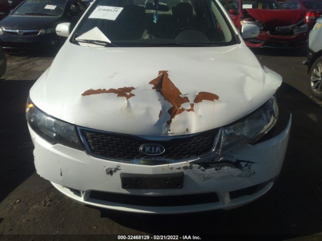 Photo 5 VIN: KNAFU4A20D5709538 - KIA FORTE 