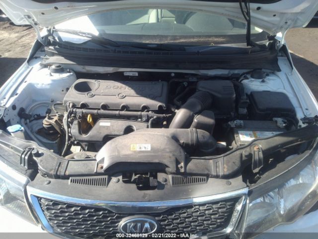 Photo 9 VIN: KNAFU4A20D5709538 - KIA FORTE 