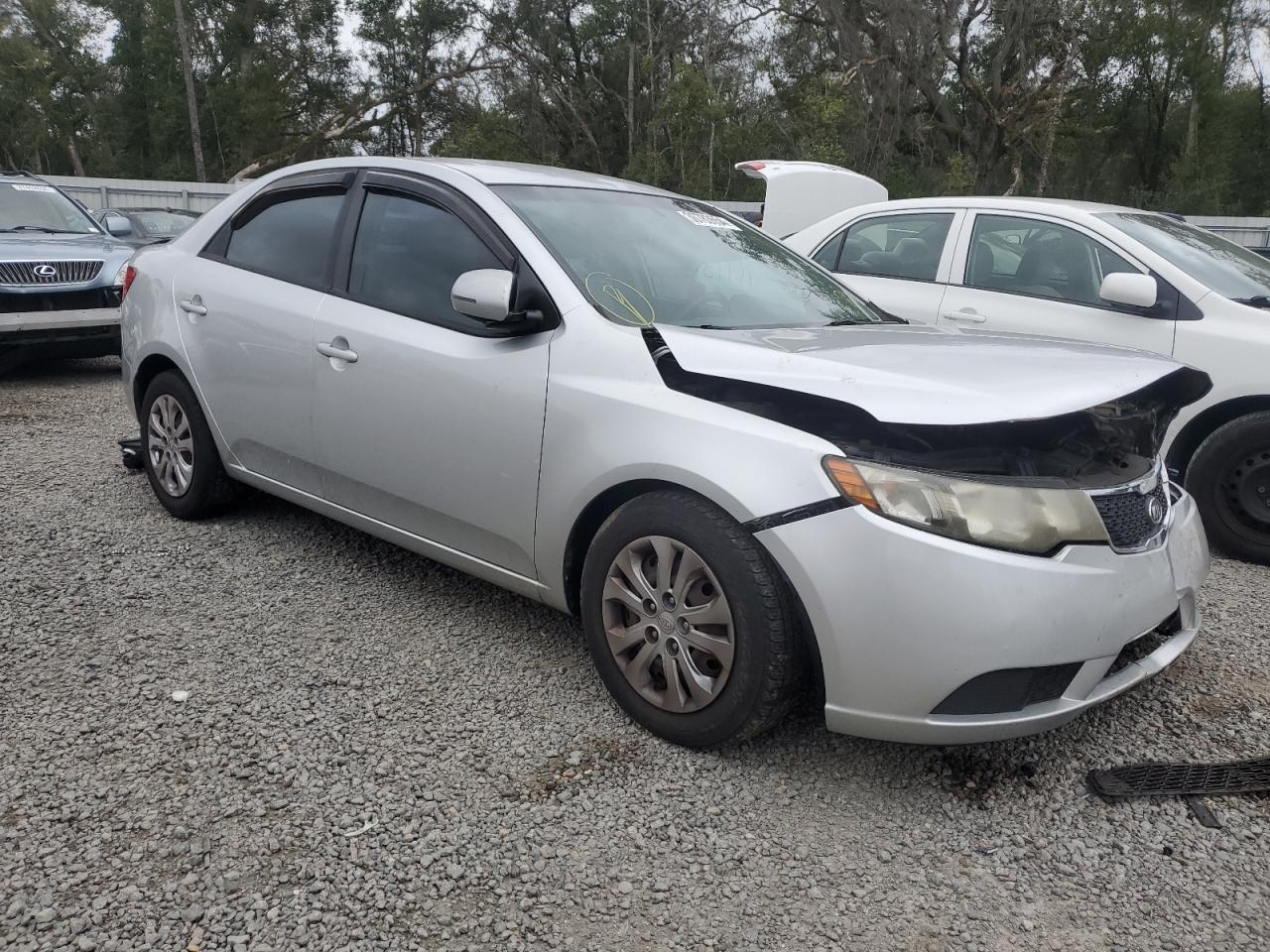 Photo 3 VIN: KNAFU4A20D5729899 - KIA FORTE 