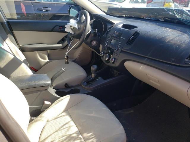 Photo 4 VIN: KNAFU4A21A5053975 - KIA FORTE EX 