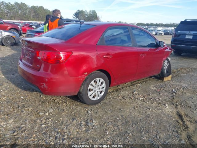 Photo 3 VIN: KNAFU4A21A5220576 - KIA FORTE 