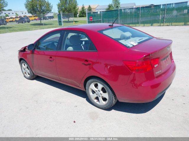 Photo 2 VIN: KNAFU4A21A5252752 - KIA FORTE 