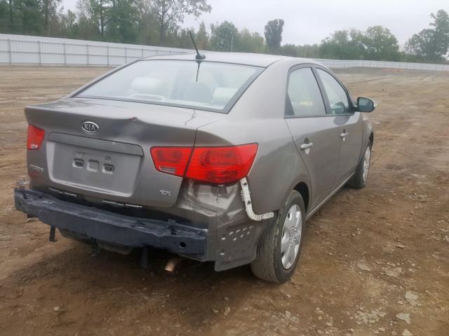 Photo 3 VIN: KNAFU4A21A5807828 - KIA FORTE EX 