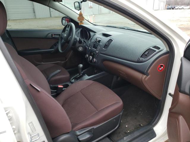 Photo 4 VIN: KNAFU4A21A5847410 - KIA FORTE EX 