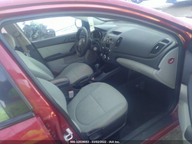 Photo 4 VIN: KNAFU4A21A5863395 - KIA FORTE 