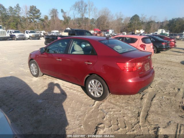 Photo 2 VIN: KNAFU4A21A5863428 - KIA FORTE 