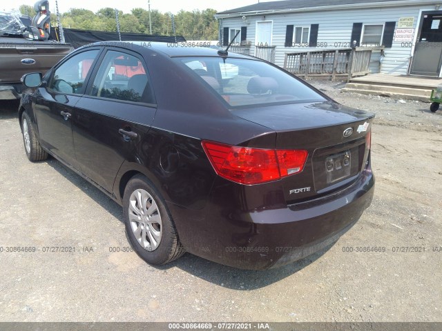 Photo 2 VIN: KNAFU4A21A5880827 - KIA FORTE 