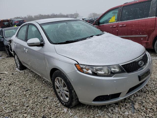 Photo 3 VIN: KNAFU4A21B5327810 - KIA FORTE 