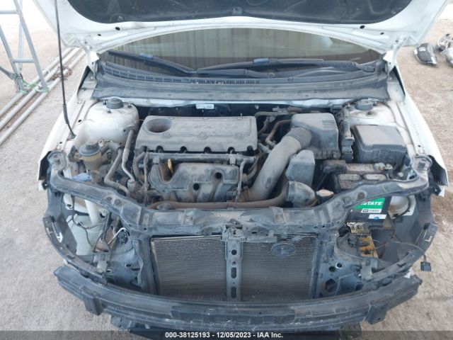 Photo 9 VIN: KNAFU4A21B5376683 - KIA FORTE 