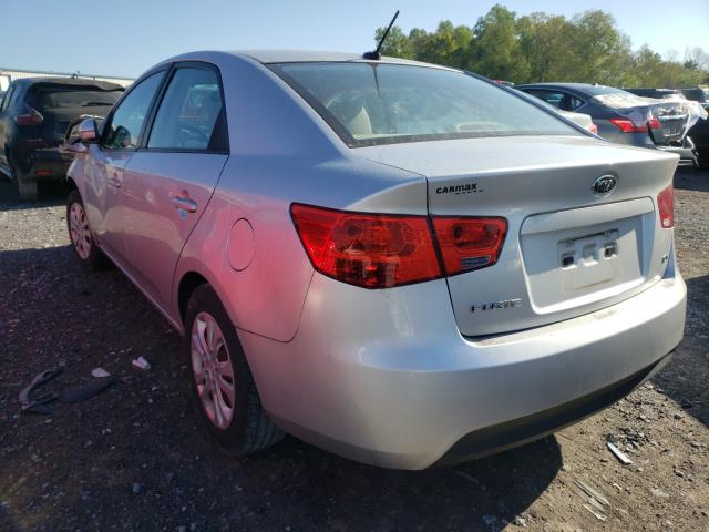 Photo 2 VIN: KNAFU4A21B5461572 - KIA FORTE EX 