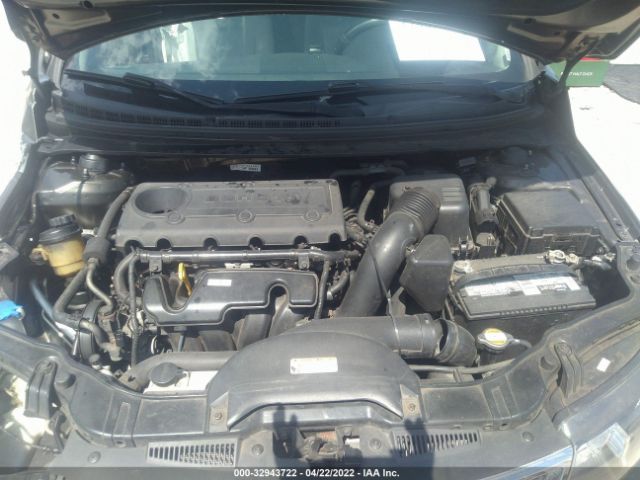 Photo 9 VIN: KNAFU4A21C5498669 - KIA FORTE 