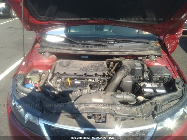 Photo 9 VIN: KNAFU4A21C5498963 - KIA FORTE 