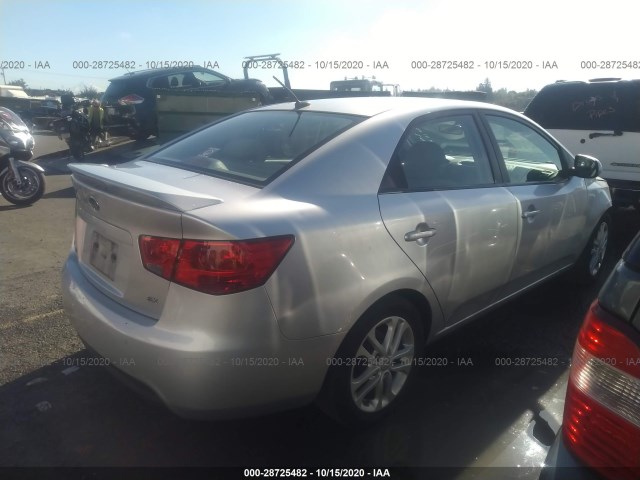 Photo 3 VIN: KNAFU4A21C5509752 - KIA FORTE 