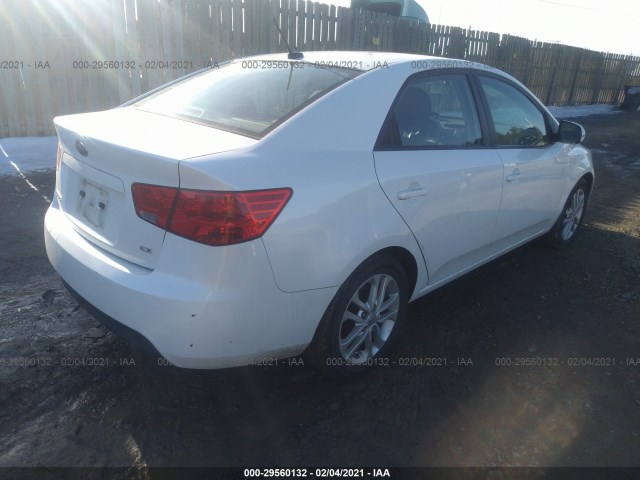 Photo 3 VIN: KNAFU4A21C5570082 - KIA FORTE 