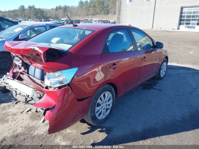 Photo 3 VIN: KNAFU4A21C5581910 - KIA FORTE 