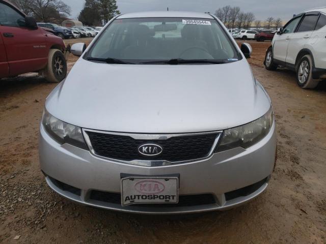 Photo 4 VIN: KNAFU4A21C5605977 - KIA FORTE 