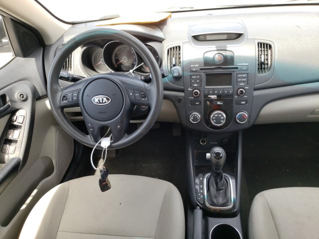 Photo 8 VIN: KNAFU4A21C5609933 - KIA FORTE EX 