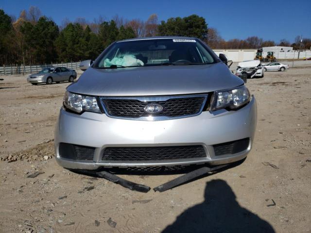 Photo 4 VIN: KNAFU4A21C5616185 - KIA FORTE EX 