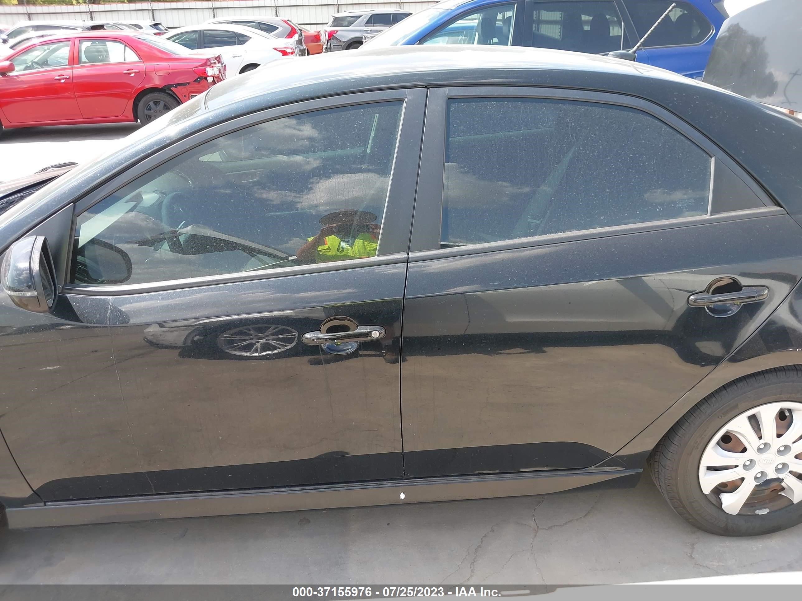 Photo 14 VIN: KNAFU4A21C5642818 - KIA FORTE 