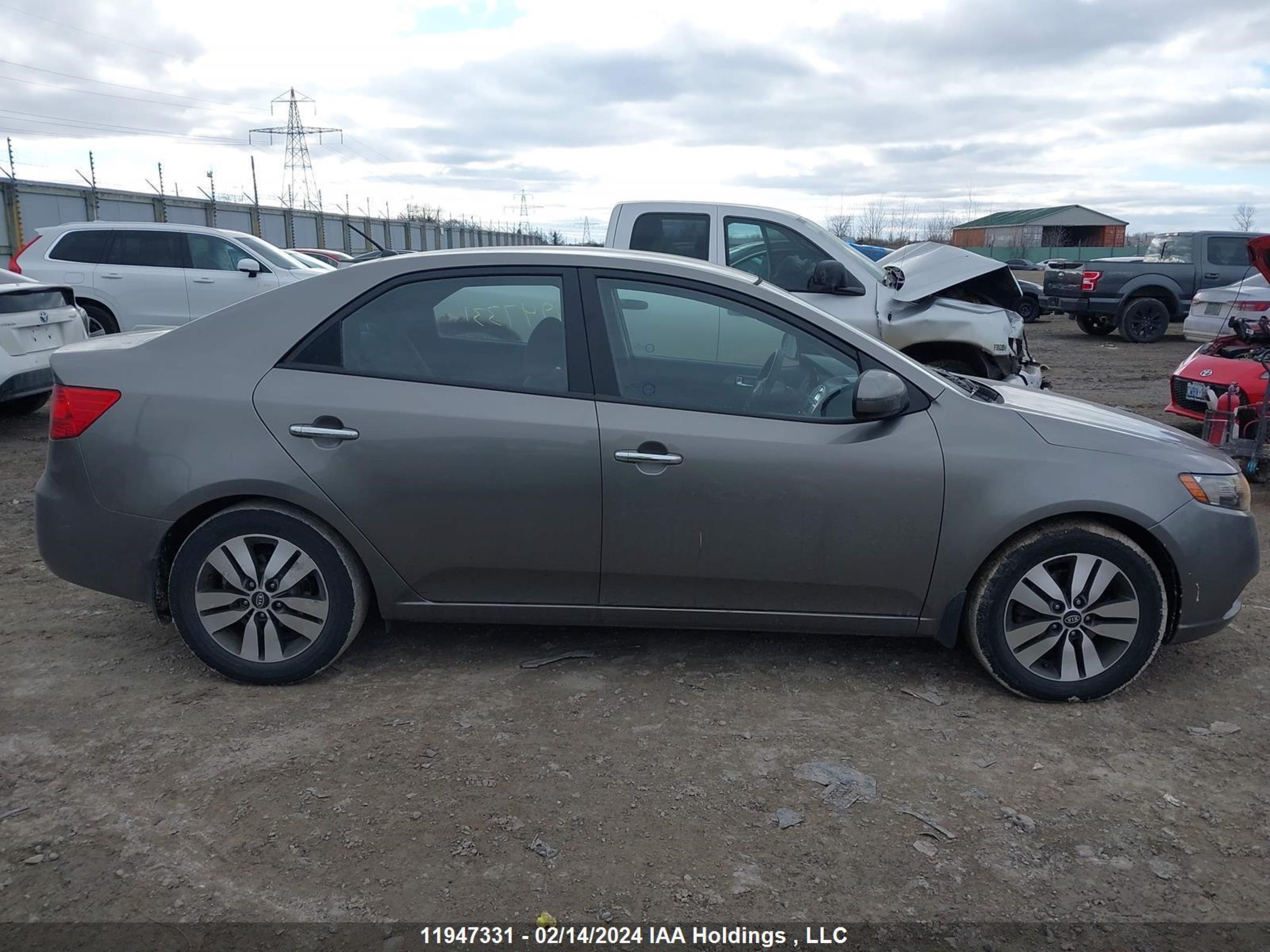 Photo 12 VIN: KNAFU4A21D5648653 - KIA FORTE 