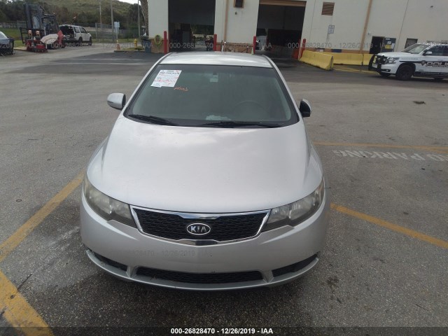 Photo 5 VIN: KNAFU4A21D5655778 - KIA FORTE 