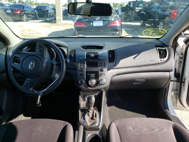 Photo 8 VIN: KNAFU4A21D5665369 - KIA FORTE EX 