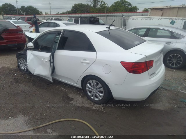 Photo 2 VIN: KNAFU4A21D5687307 - KIA FORTE 