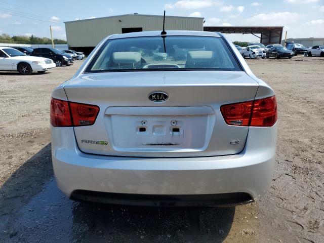 Photo 5 VIN: KNAFU4A21D5696105 - KIA FORTE EX 