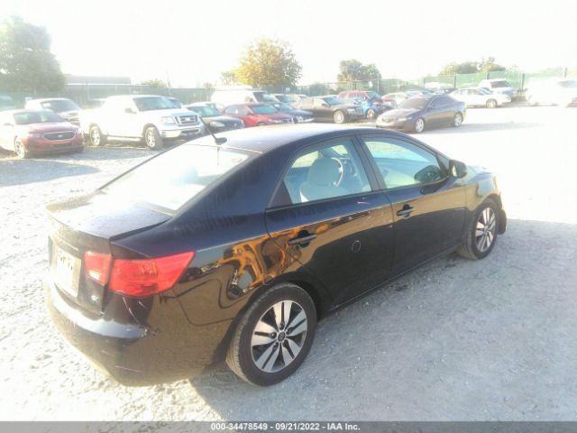 Photo 3 VIN: KNAFU4A21D5709547 - KIA FORTE 