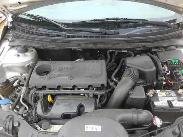 Photo 6 VIN: KNAFU4A21D5725764 - KIA FORTE EX 