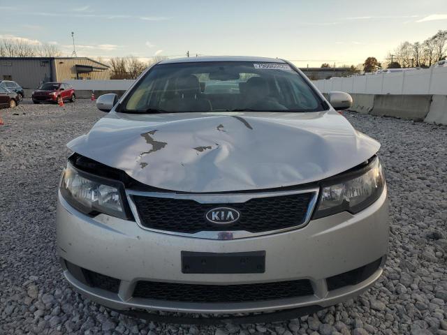 Photo 4 VIN: KNAFU4A21D5735646 - KIA FORTE EX 