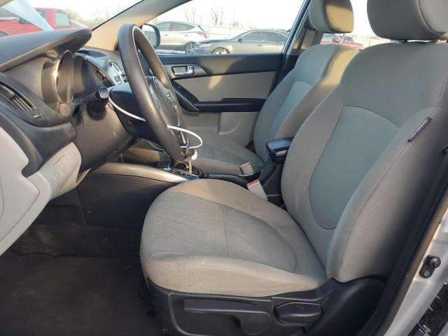 Photo 6 VIN: KNAFU4A21D5735646 - KIA FORTE EX 