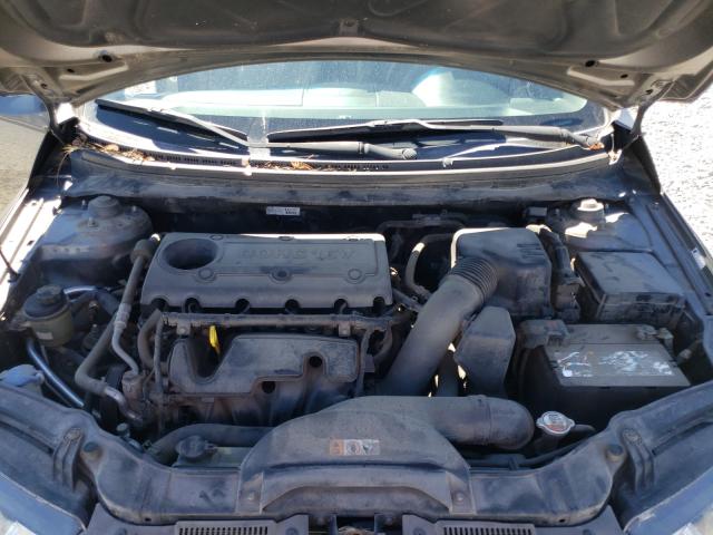 Photo 6 VIN: KNAFU4A21D5736201 - KIA FORTE EX 