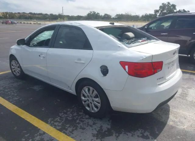 Photo 2 VIN: KNAFU4A21D5736442 - KIA FORTE 