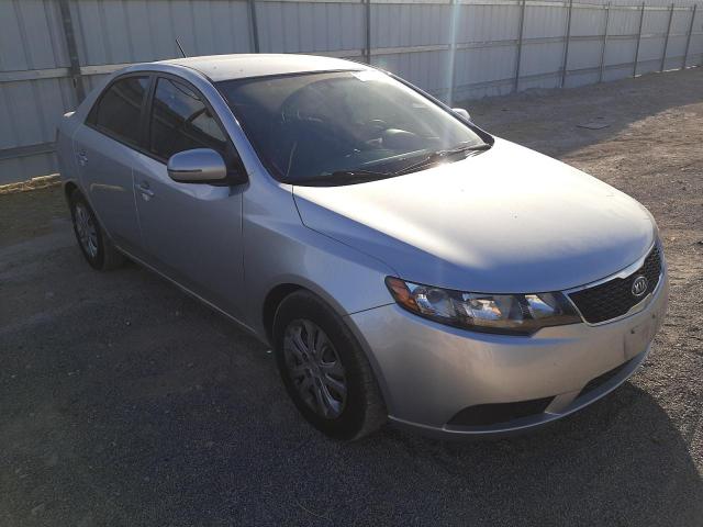 Photo 0 VIN: KNAFU4A21D5737929 - KIA FORTE EX 