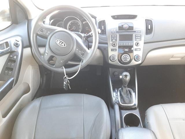 Photo 8 VIN: KNAFU4A21D5737929 - KIA FORTE EX 