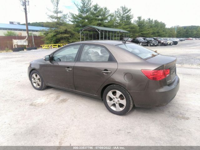 Photo 2 VIN: KNAFU4A22A5107042 - KIA FORTE 